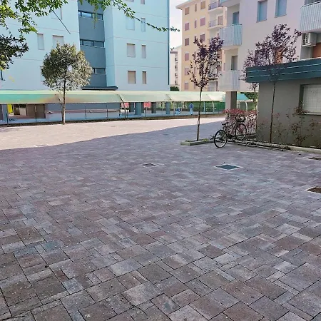 Lero 40 * 比比翁